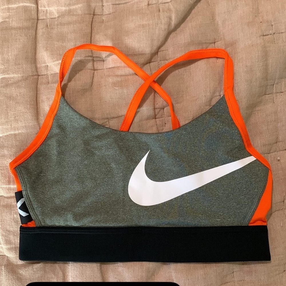 Nike Women’s Sports Bra